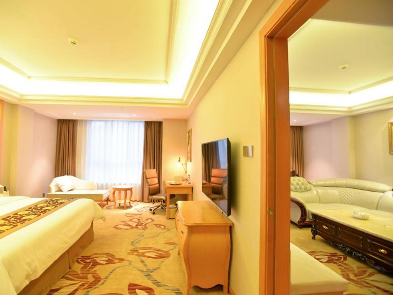 Vienna Hotel Shantou Chaoyang Mianxi Road ภายนอก รูปภาพ
